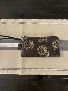 NWT Coach F78069 Double Zip Wallet Wristlet in Signature Canvas with Tulip Print